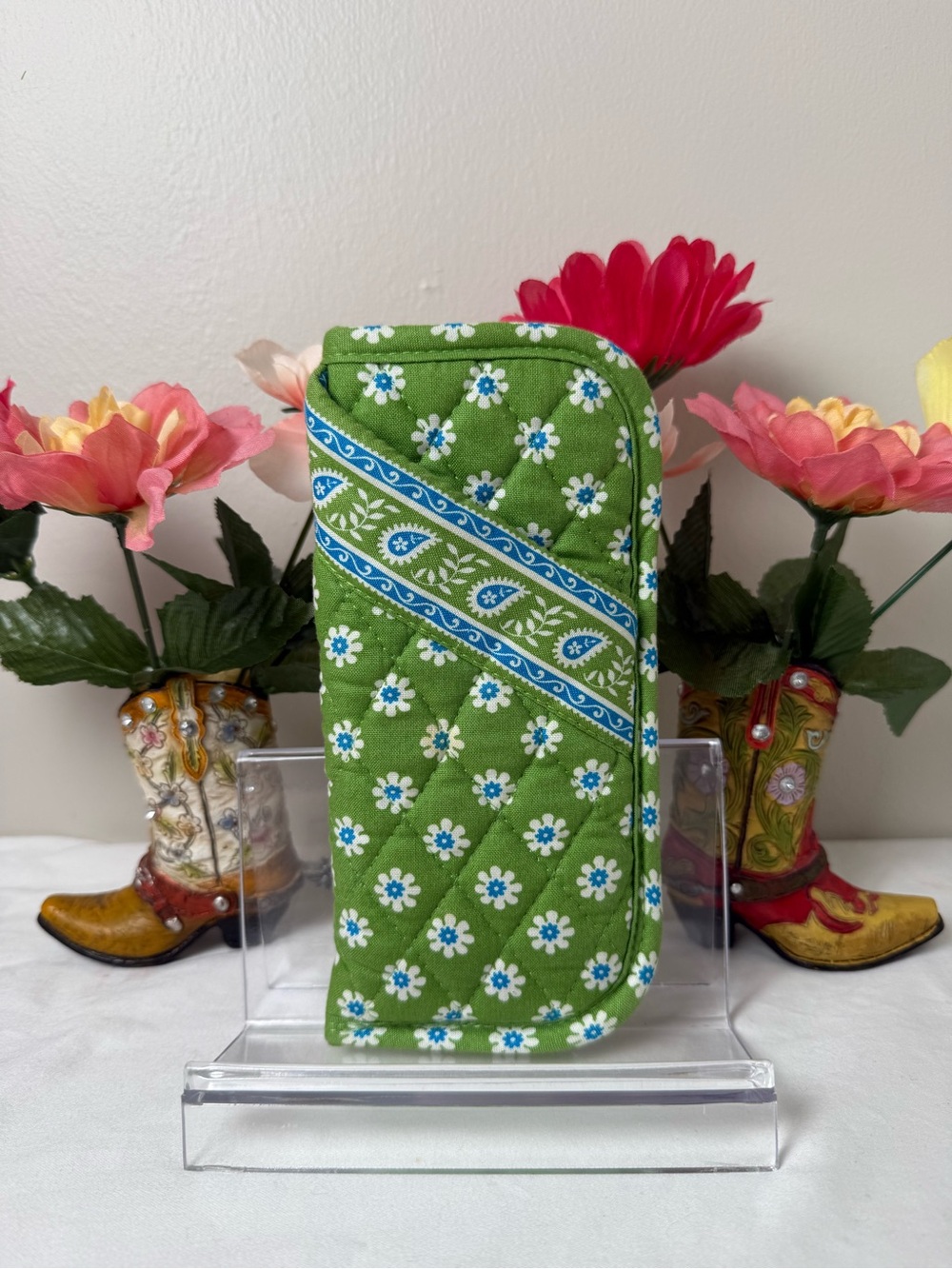 EUC Vera Bradley Green Apple Double Eyeglass Case Retired Pattern